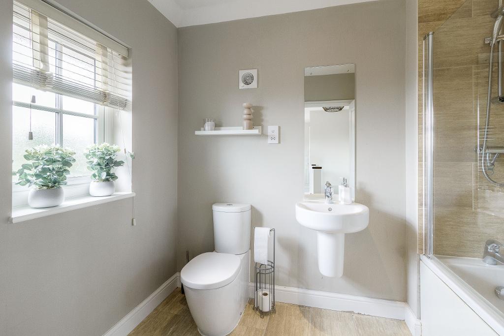 Manor Road, Barton Seagrave, Northants, NN15 6WE