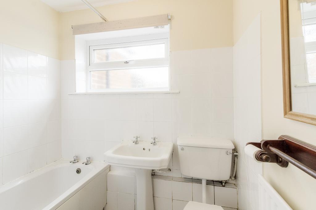 Cabot Close, Rothwell, Kettering, Northants, NN14 6SL