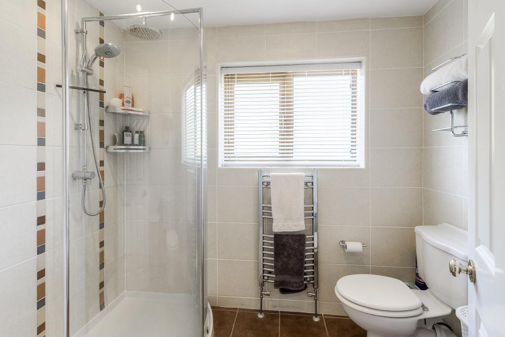 Meissen Avenue, Desborough, Kettering, Northants, NN14 2YB