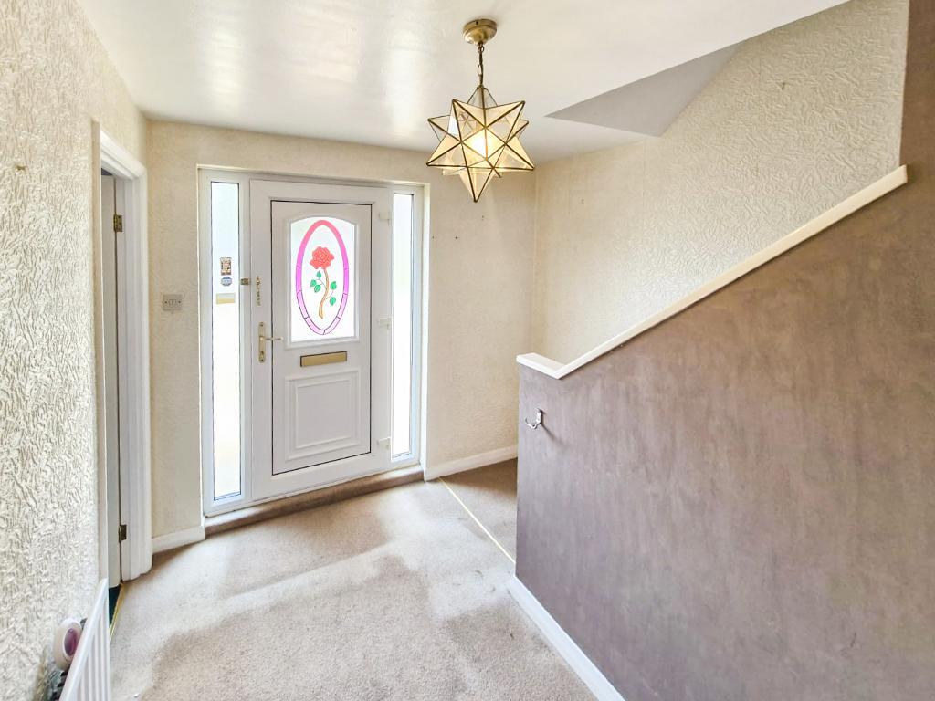 Eastbrook Hill, Desborough, Northants, NN14 2QQ