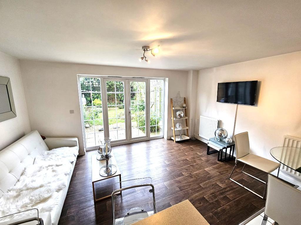 Horse Fair Lane, Rothwell, Kettering, Northants, NN14 6GT