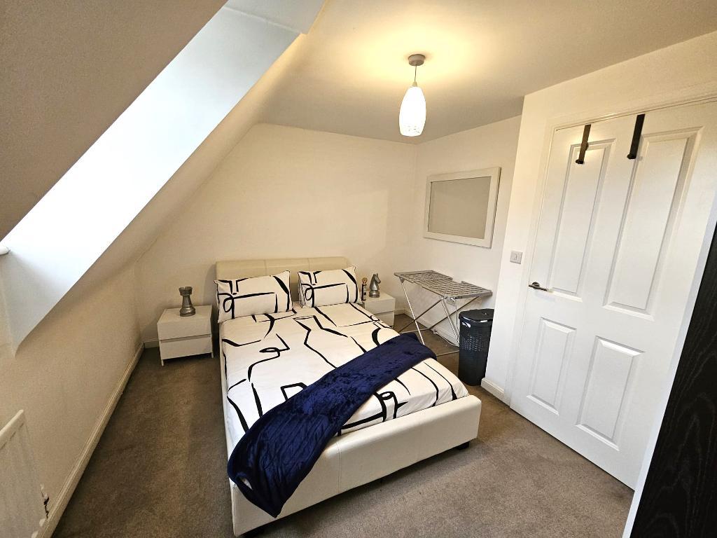 Horse Fair Lane, Rothwell, Kettering, Northants, NN14 6GT