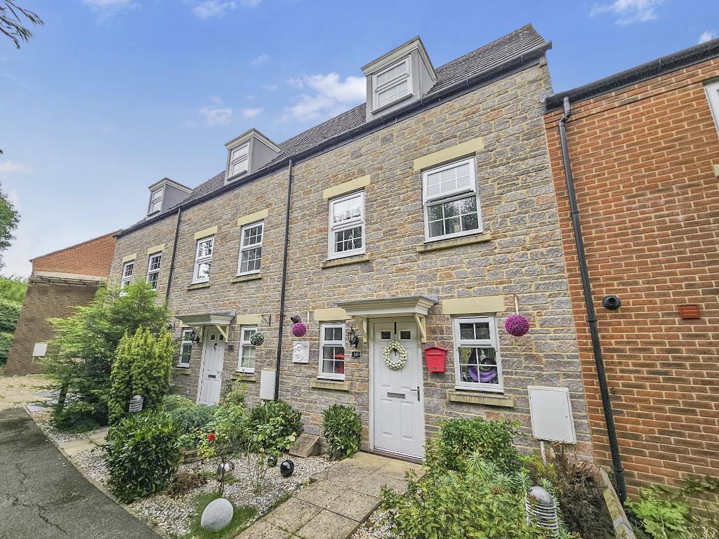 Horse Fair Lane, Rothwell, Kettering, Northants, NN14 6GT