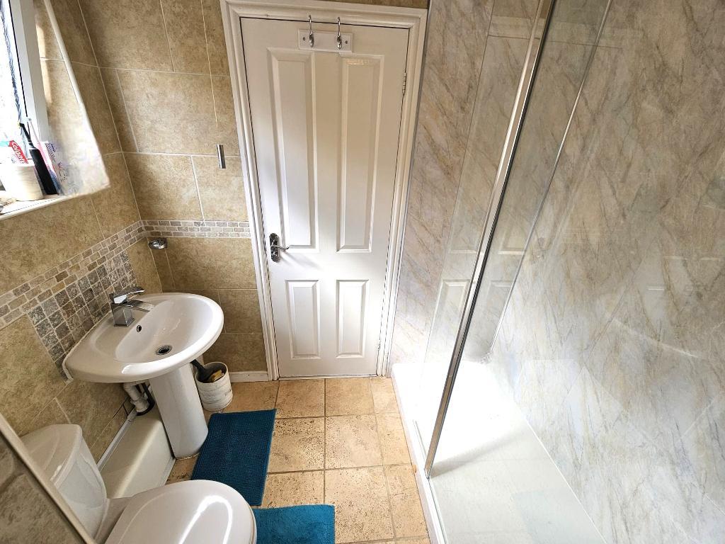 Valley Rise, Desborough, NN14 2QR