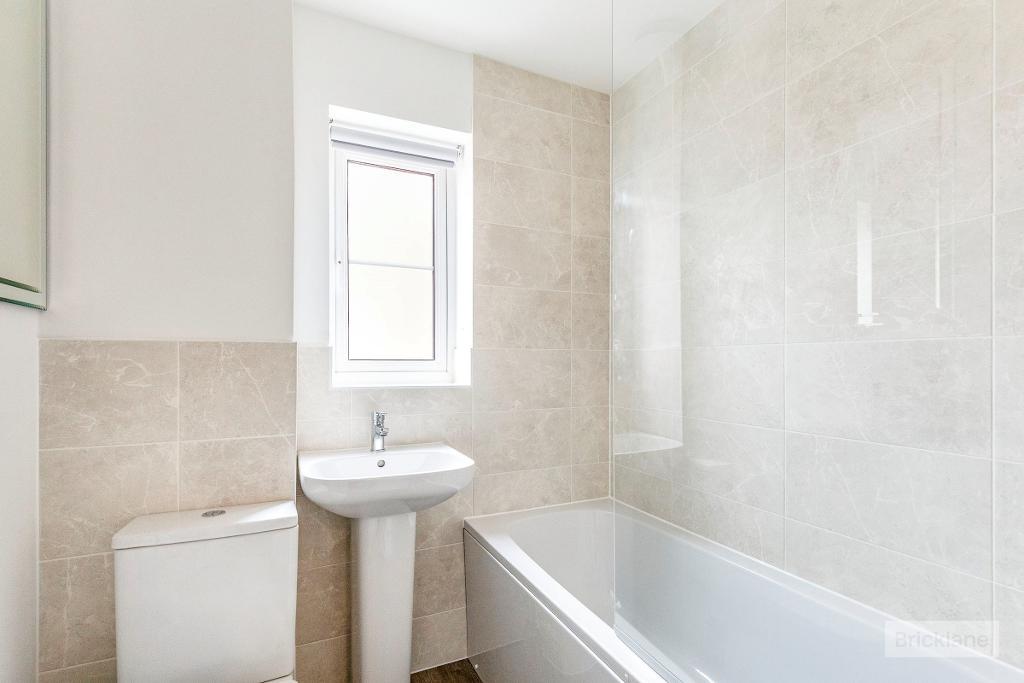 Fowler Drive, Rothwell, Market Harborough, Leicestershire, LE16 9XE