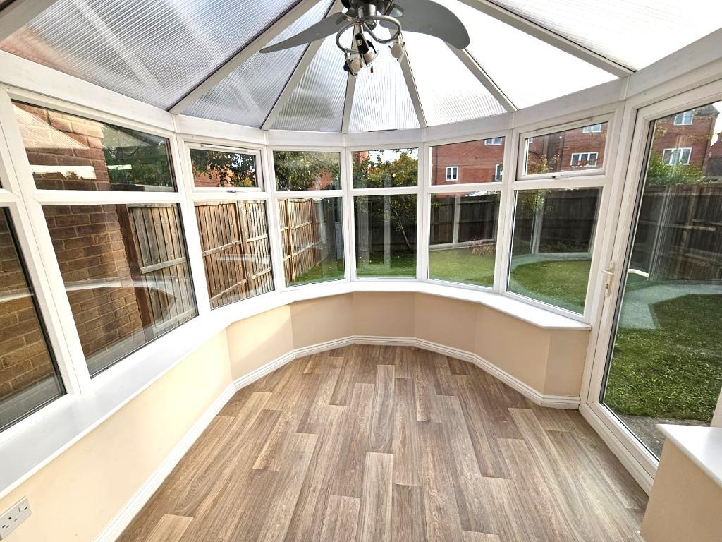 **NO CHAIN** - Mulberry Close, Desborough, Northamptonshire, NN14 2JQ