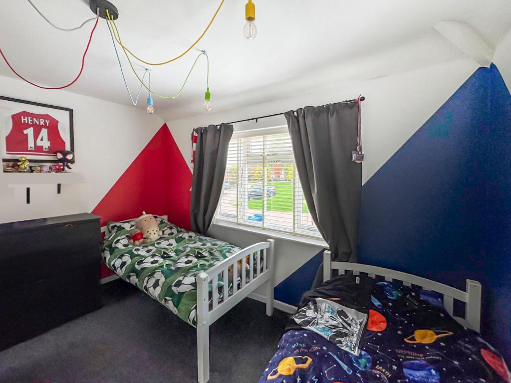 Compton Place, Kettering, NN16 0LZ