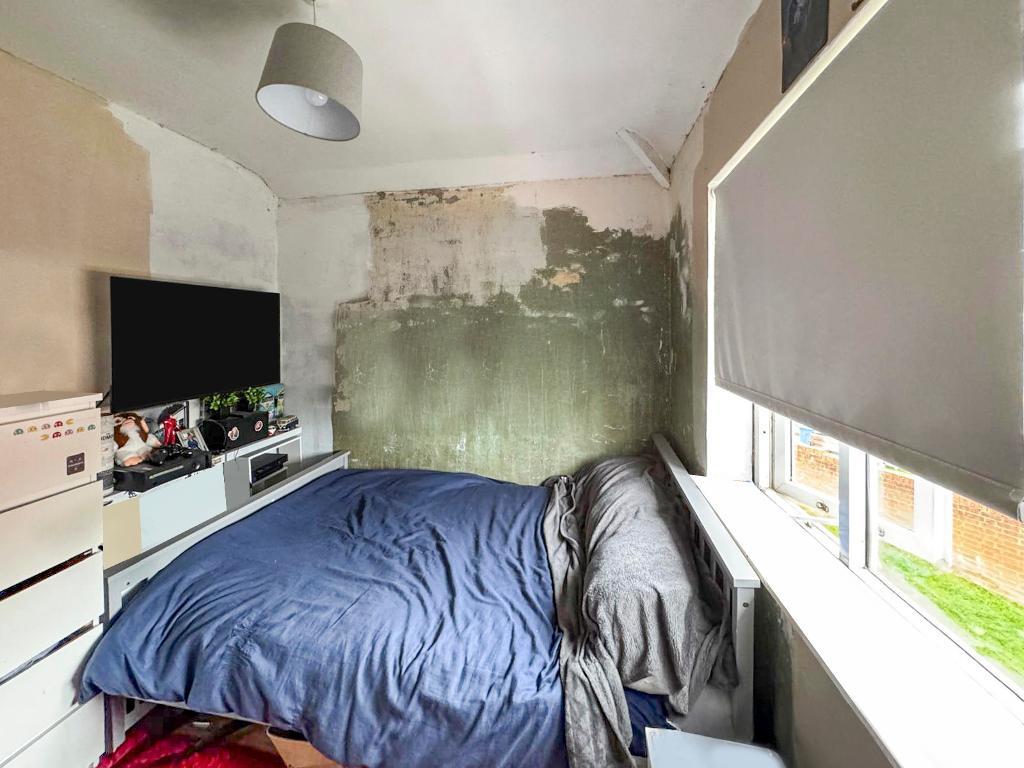 Compton Place, Kettering, NN16 0LZ