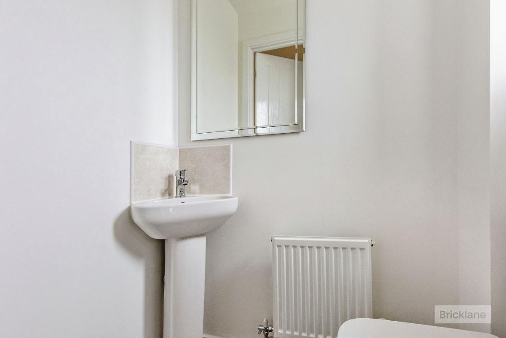 Mostyn Street, Wellingborough, Northants, NN8 6BZ