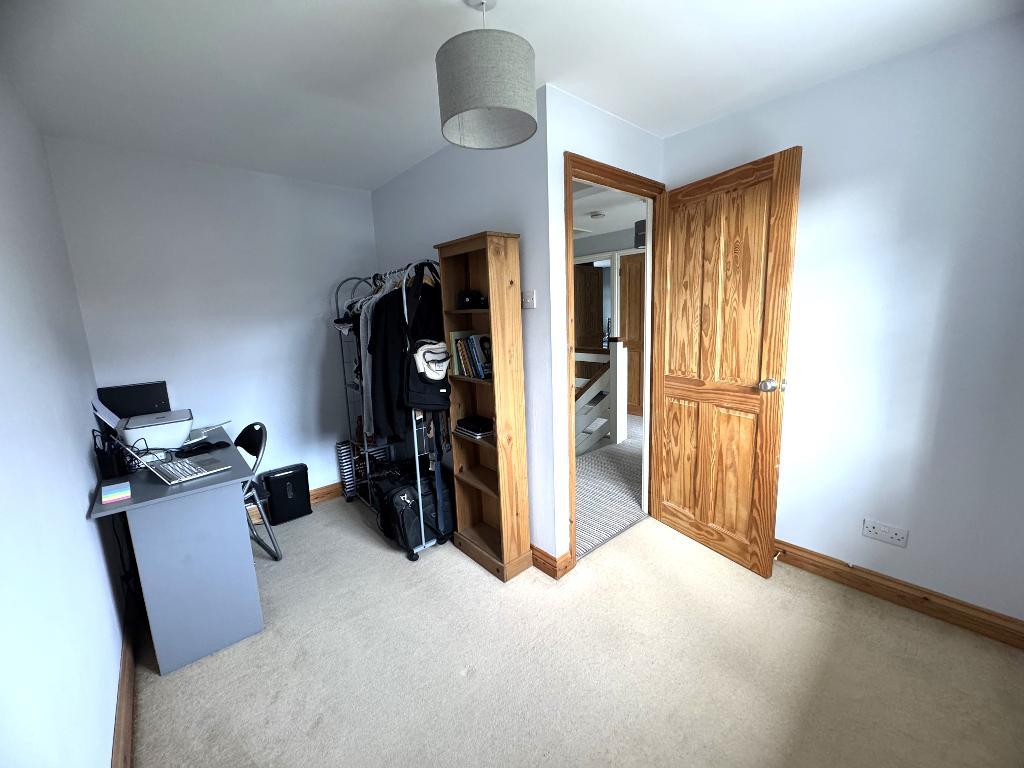 Slade Valley Avenue, Rothwell, NN14 6HR