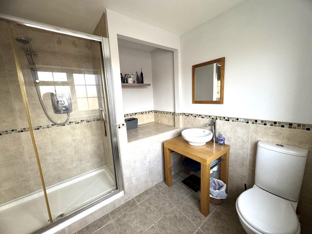 Slade Valley Avenue, Rothwell, NN14 6HR