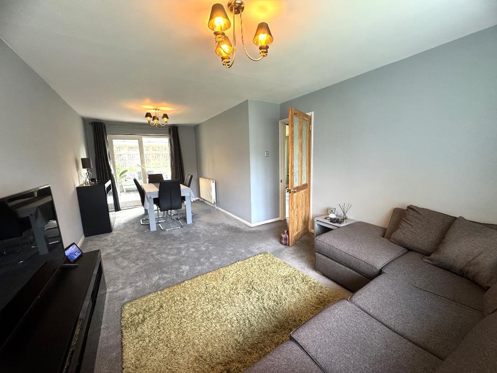 Slade Valley Avenue, Rothwell, NN14 6HR