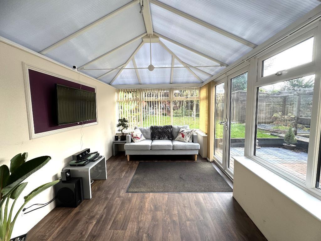 Slade Valley Avenue, Rothwell, NN14 6HR