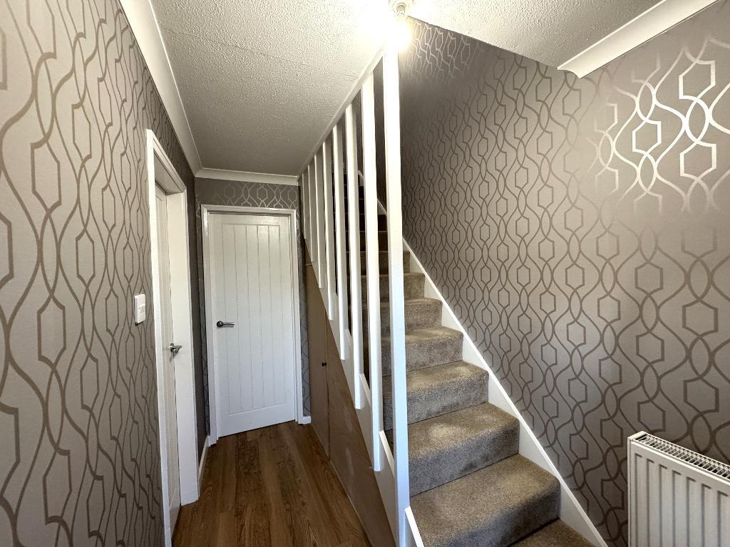 **NO CHAIN** Lancaster Road, Rothwell, Kettering, Northants, NN14 6DW