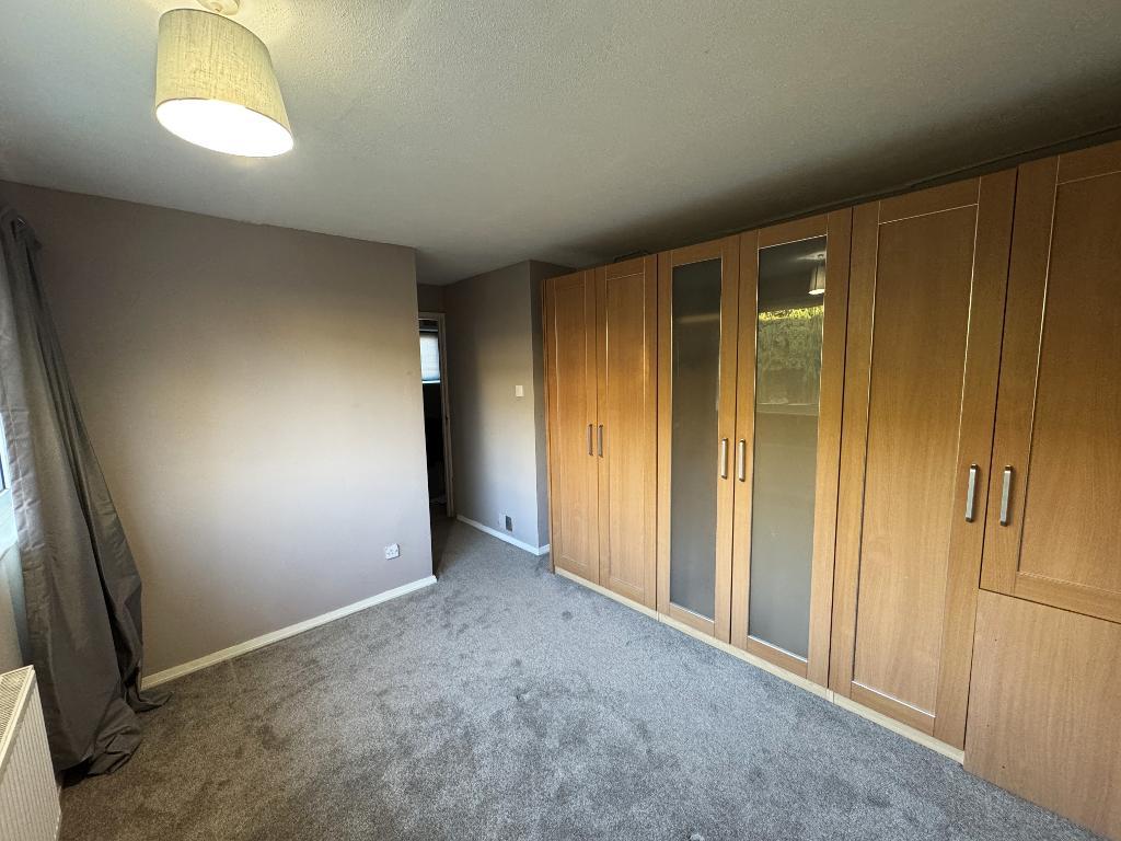 **NO CHAIN** Lancaster Road, Rothwell, Kettering, Northants, NN14 6DW