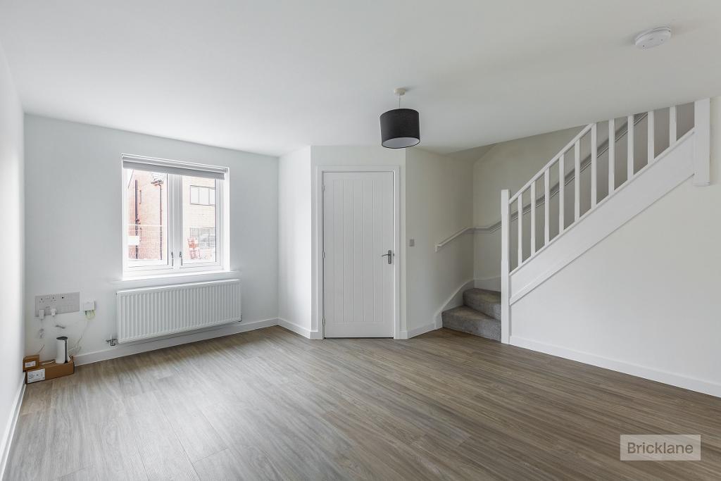 Mostyn Street, Wellingborough, Northants, NN8 6BZ