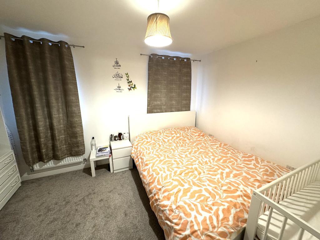 Fallow Road, Rothwell, Northants, NN14 6FS