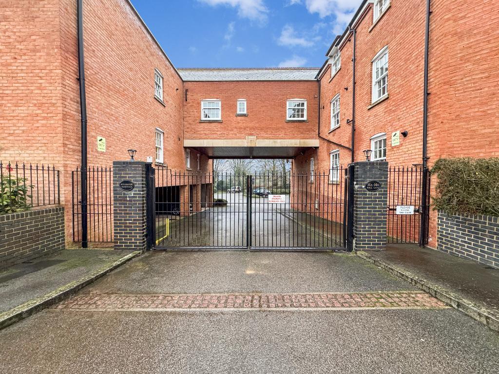 Gated Access to Parking & Gardens