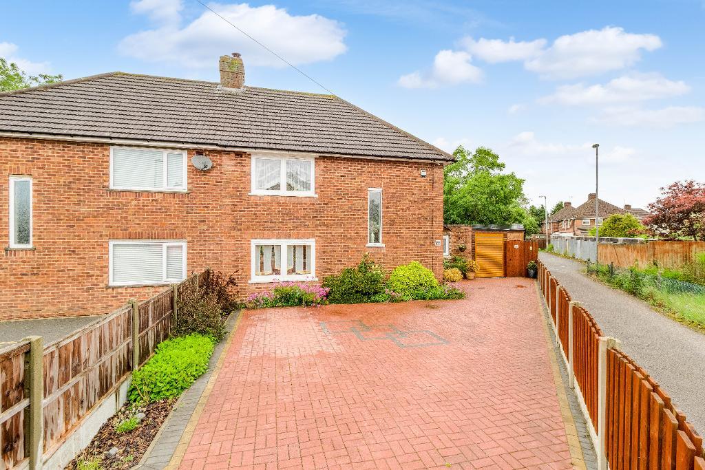 Pevrel Place, Desborough, Kettering, Northants, NN14 2LE
