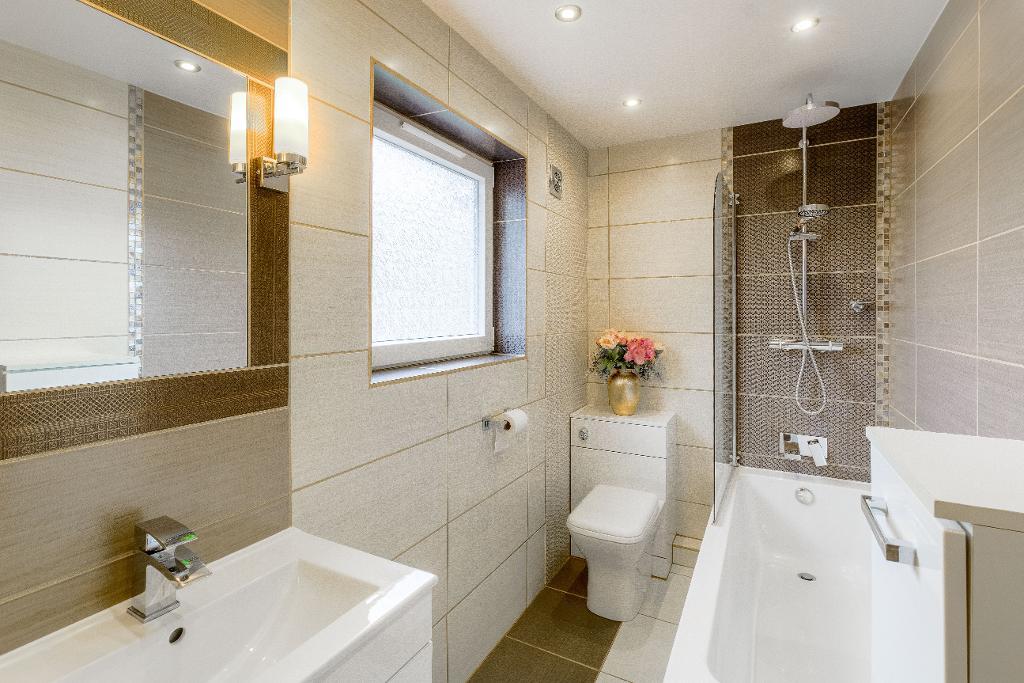 Pevrel Place, Desborough, Kettering, Northants, NN14 2LE
